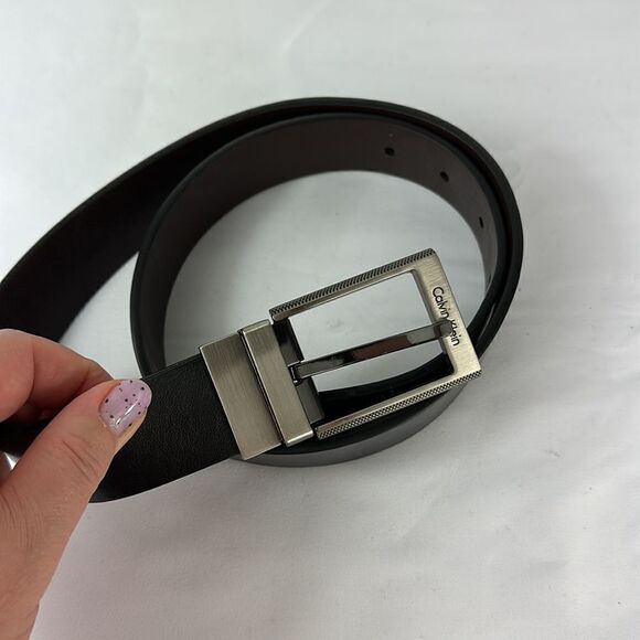 Calvin Klein Black And Dark Brown Reversible Belt - Picture 2 of 6